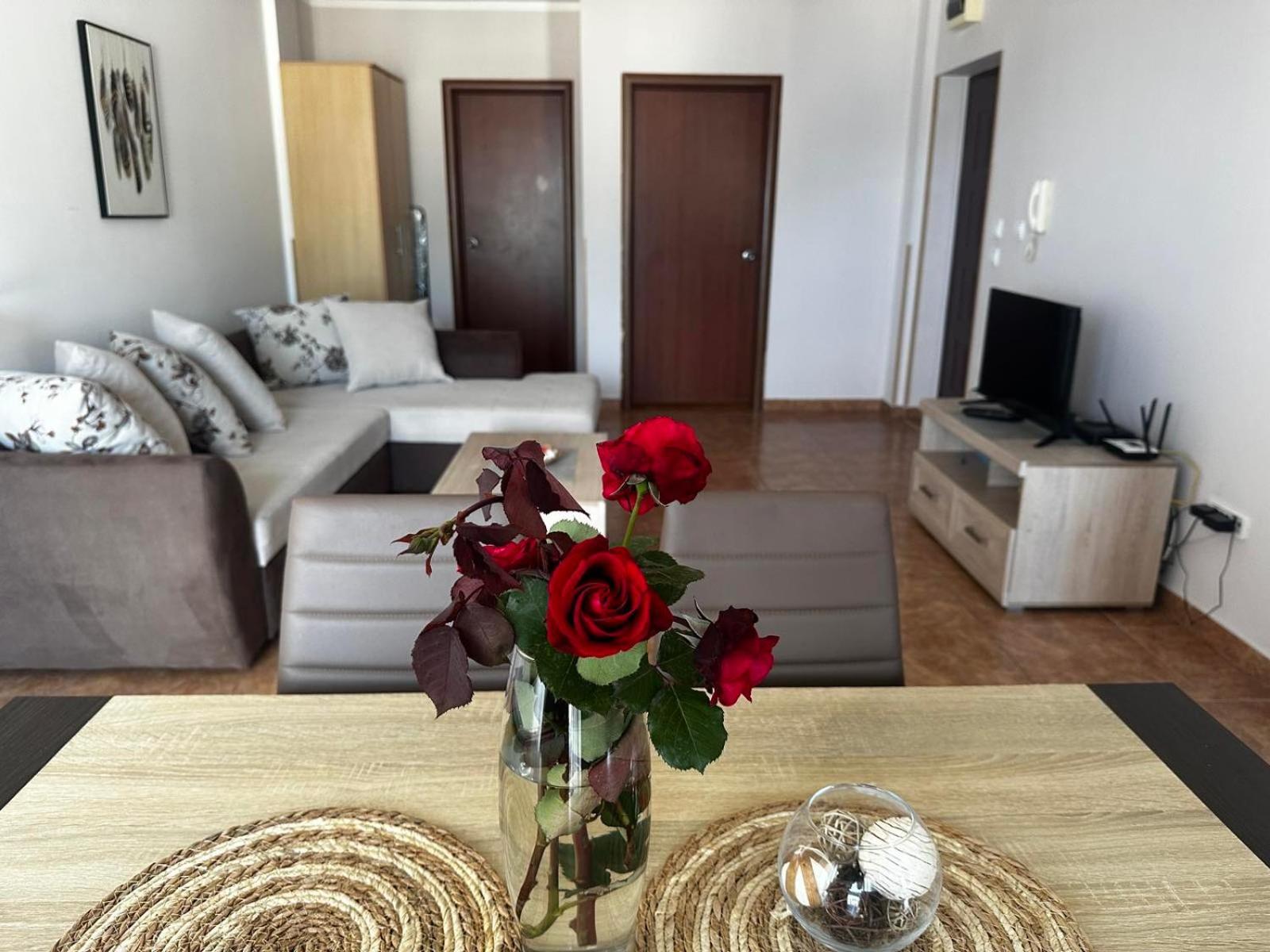 Apartmani Ilic Bečići Exterior foto